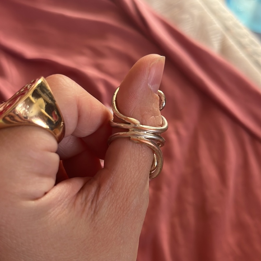 Funky silver ring - Picture 2 of 3